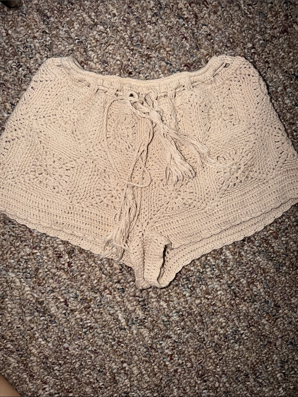 🤍 Light Beige Knit Drawstring Shorts – Size Small 🤍